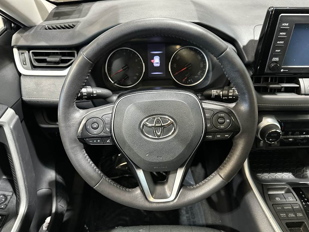 Thumbnail: 2021 Toyota RAV4 - 14