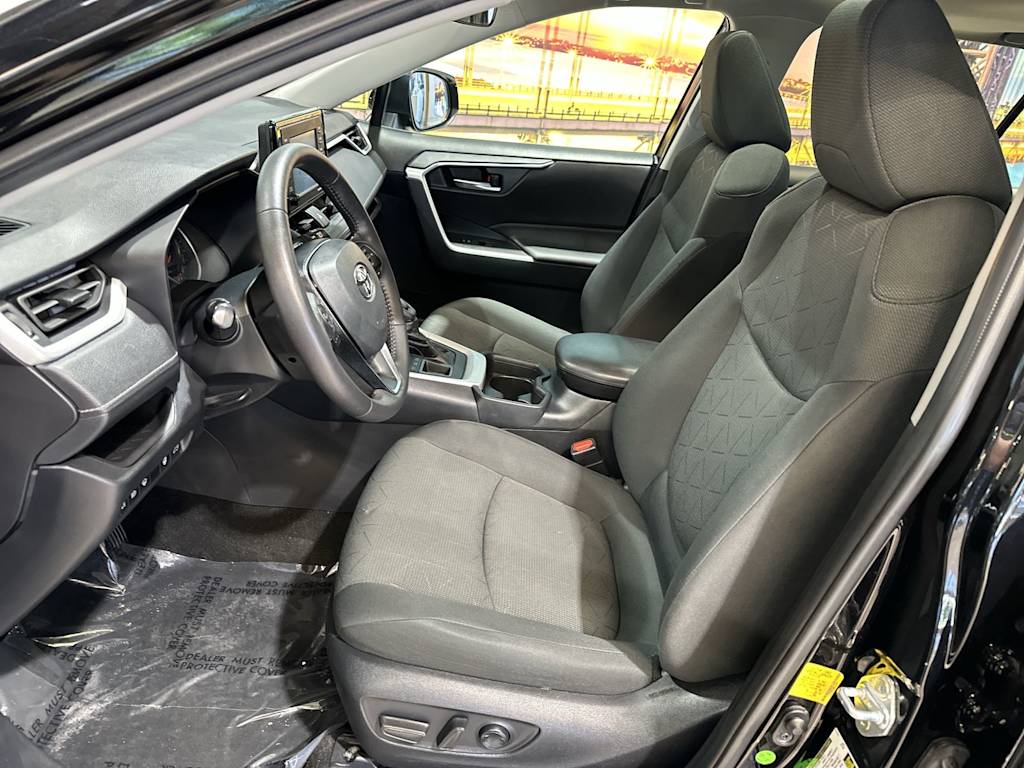 Thumbnail: 2021 Toyota RAV4 - 11