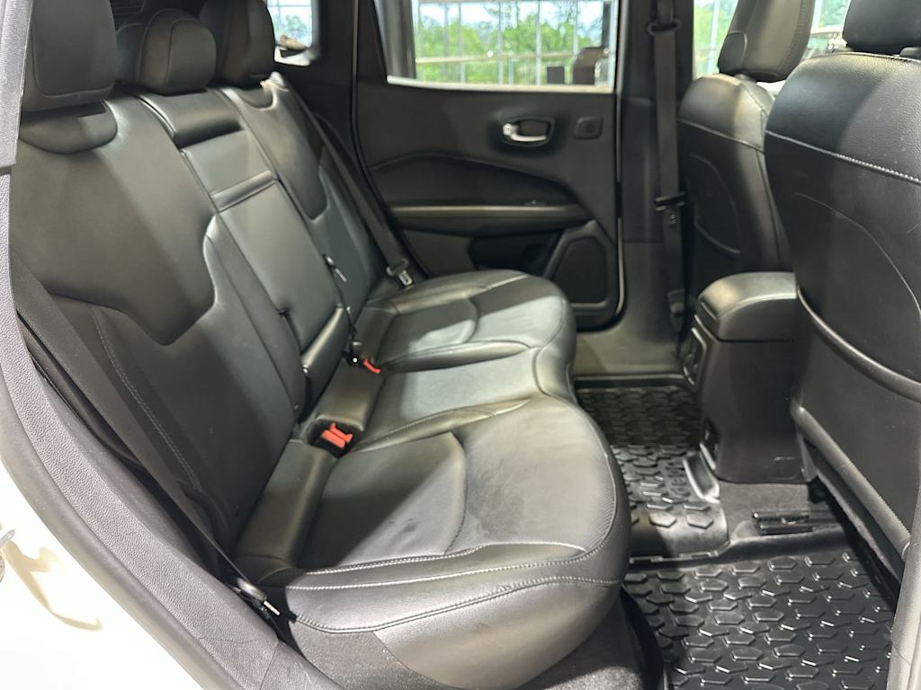 Thumbnail: 2020 Jeep Compass - 32