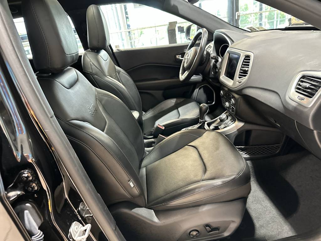 Thumbnail: 2020 Jeep Compass - 12