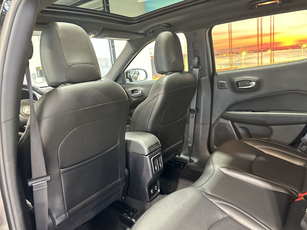 Thumbnail: 2020 Jeep Compass - 13