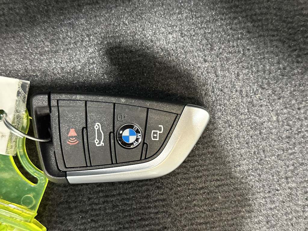 Thumbnail: 2023 BMW 3 Series - 19