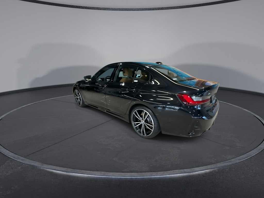 Thumbnail: 2023 BMW 3 Series - 24