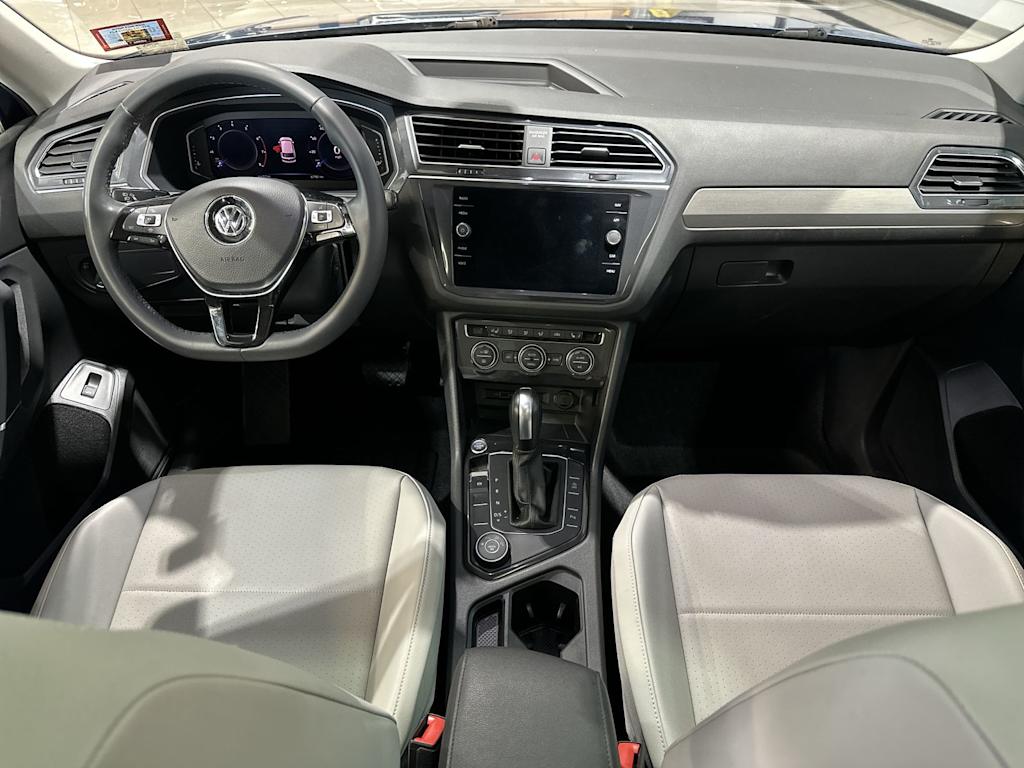 Thumbnail: 2020 Volkswagen Tiguan - 10