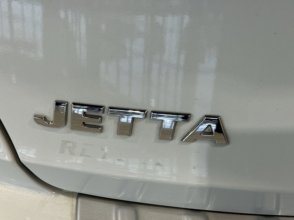 Thumbnail: 2021 Volkswagen Jetta - 31