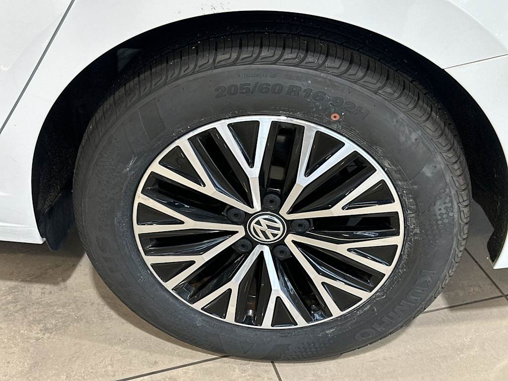 Thumbnail: 2021 Volkswagen Jetta - 8