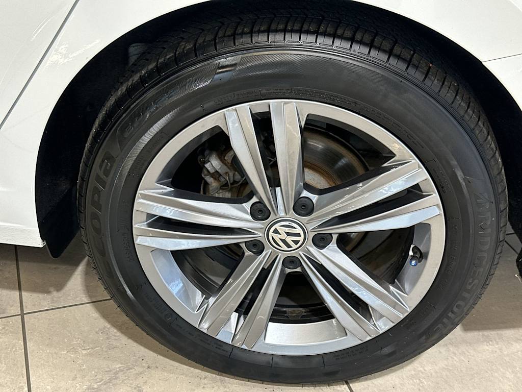 Thumbnail: 2019 Volkswagen Jetta - 8