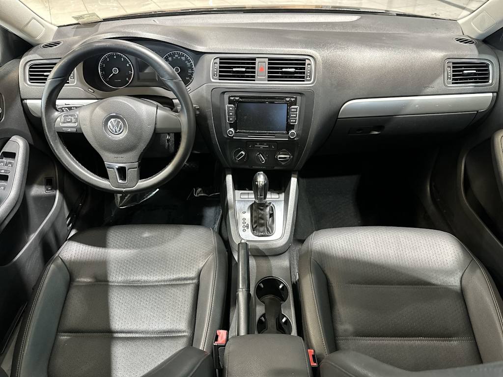 Thumbnail: 2013 Volkswagen Jetta - 2