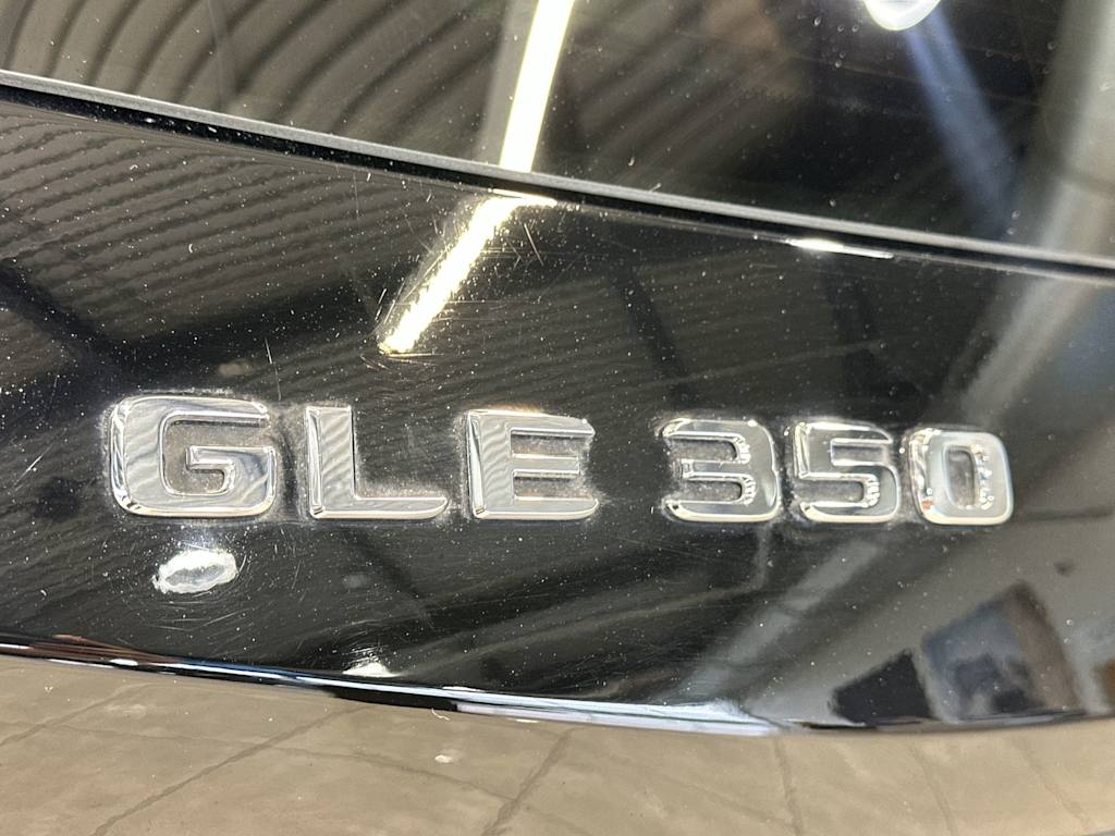 Thumbnail: 2018 Mercedes-Benz GLE - 30