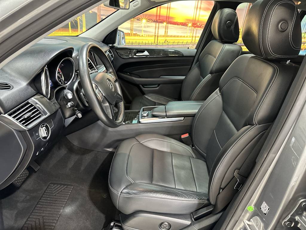 Thumbnail: 2015 Mercedes-Benz M-Class - 11