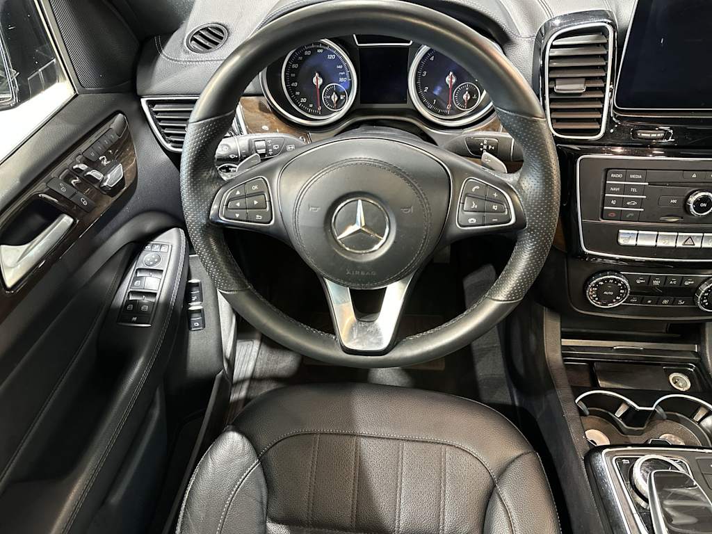 Thumbnail: 2017 Mercedes-Benz GLS - 10