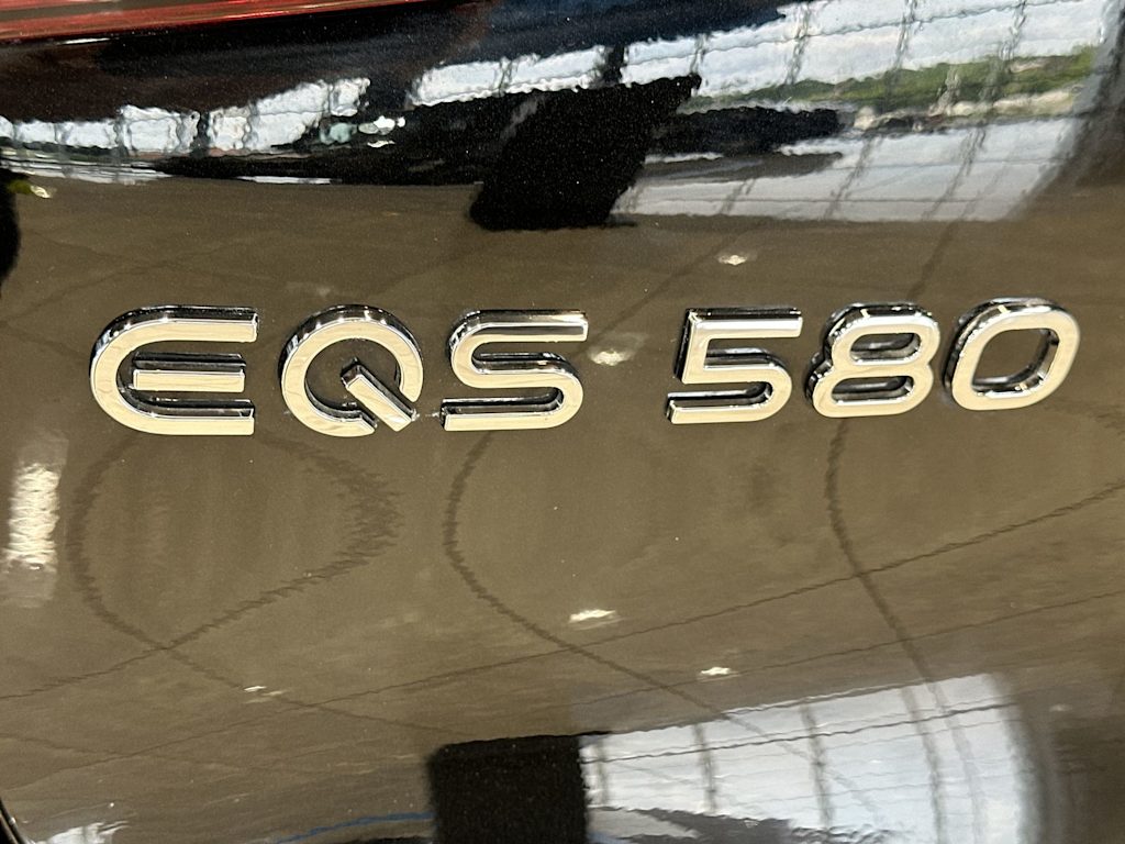 Thumbnail: 2023 Mercedes-Benz EQS - 30