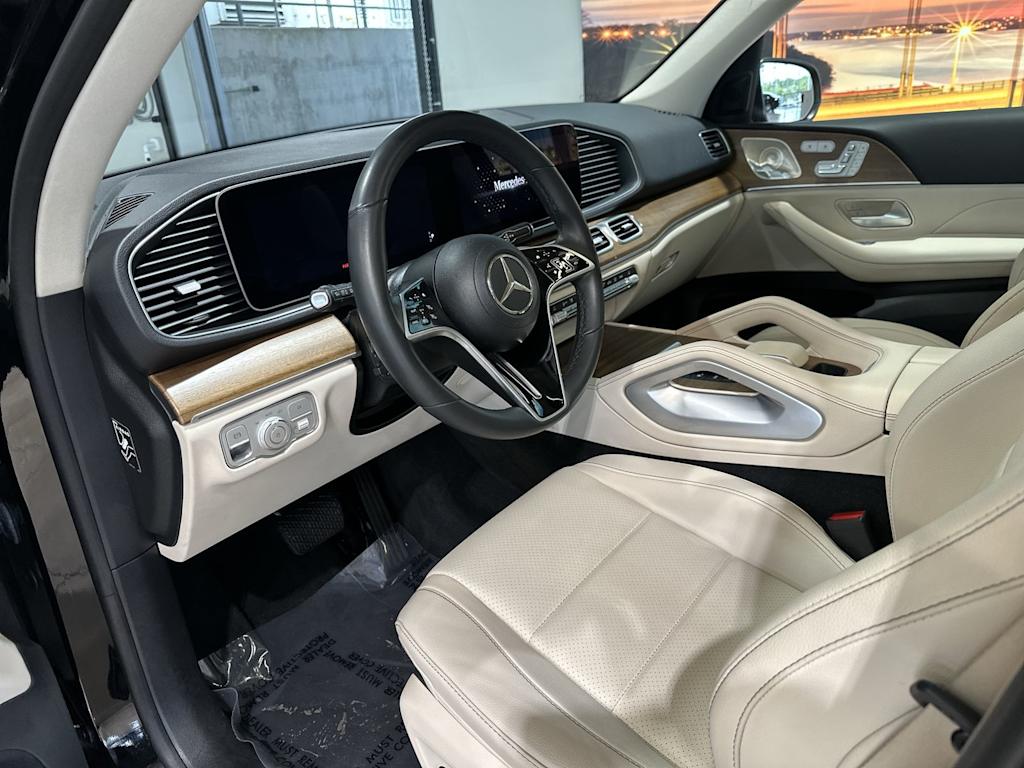 Thumbnail: 2024 Mercedes-Benz GLE - 2