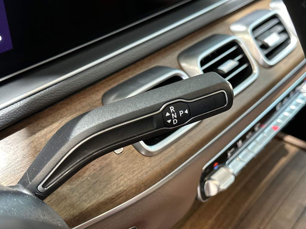 Thumbnail: 2025 Mercedes-Benz GLE - 33