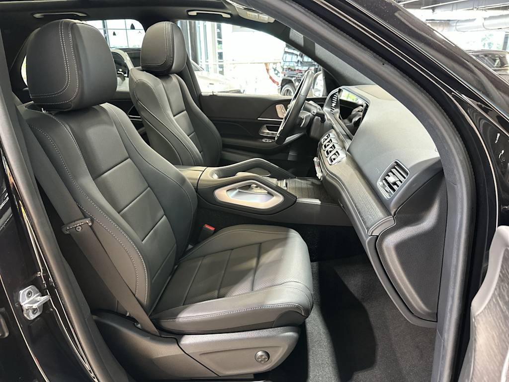 Thumbnail: 2026 Mercedes-Benz GLE - 32