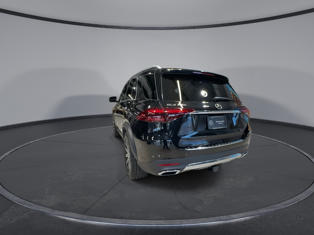 Thumbnail: 2026 Mercedes-Benz GLE - 7