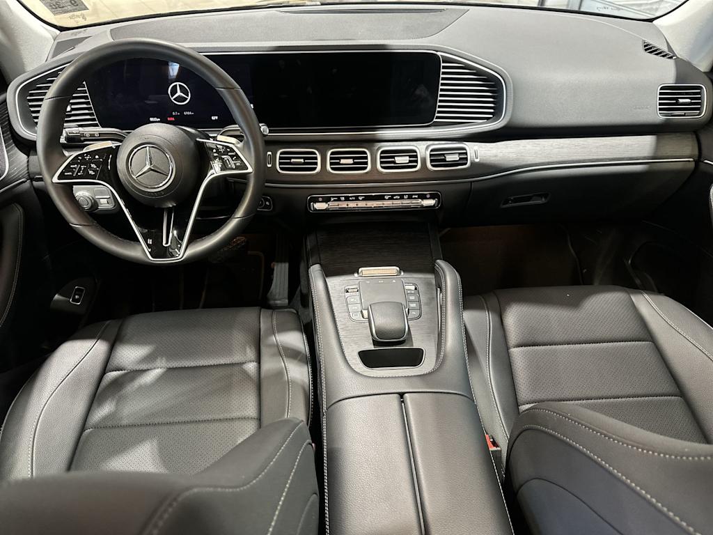 Thumbnail: 2026 Mercedes-Benz GLE - 2