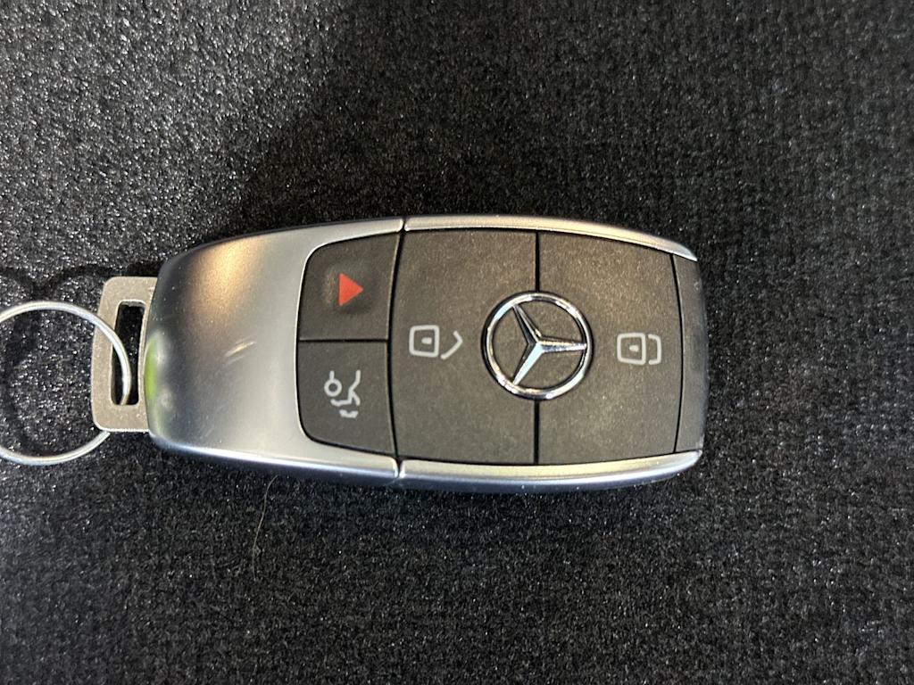 Thumbnail: 2025 Mercedes-Benz GLE - 16