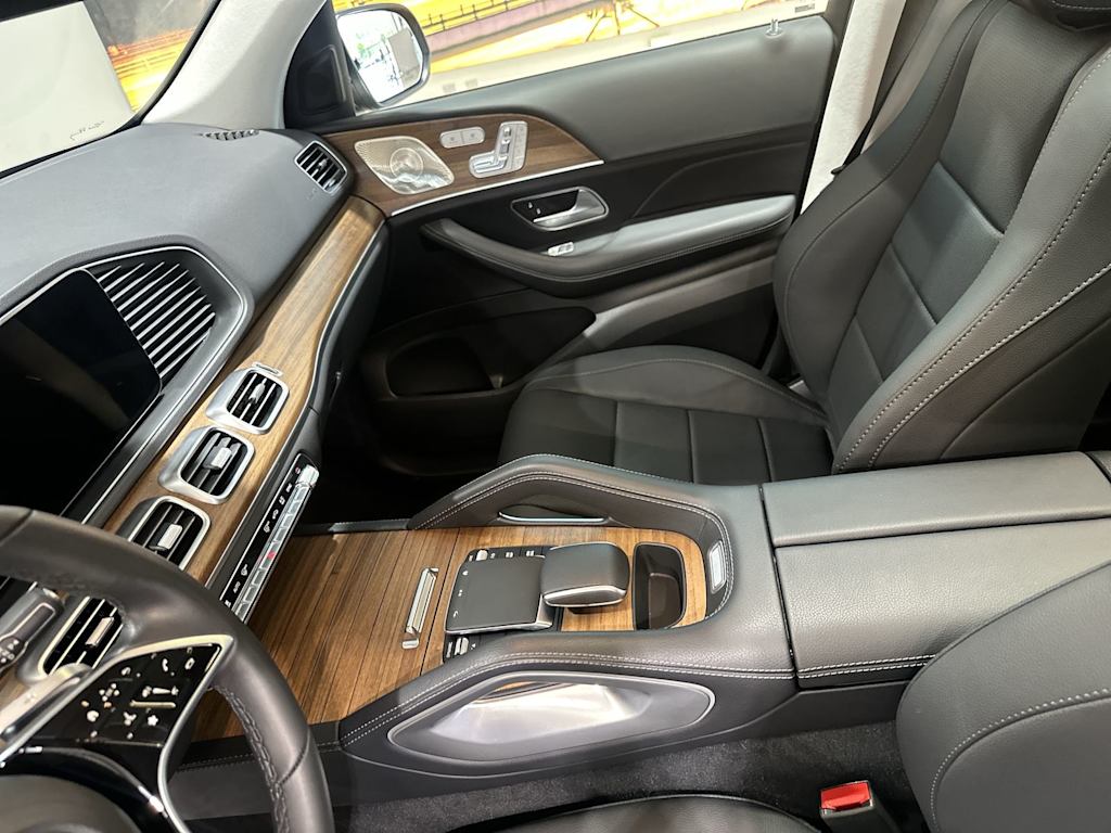 Thumbnail: 2025 Mercedes-Benz GLE - 32