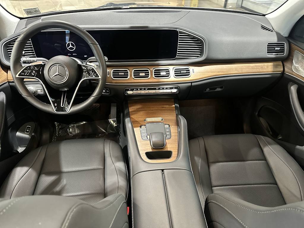 Thumbnail: 2025 Mercedes-Benz GLE - 2