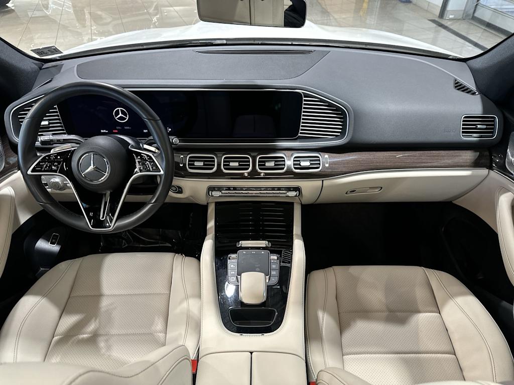 Thumbnail: 2026 Mercedes-Benz GLE - 2