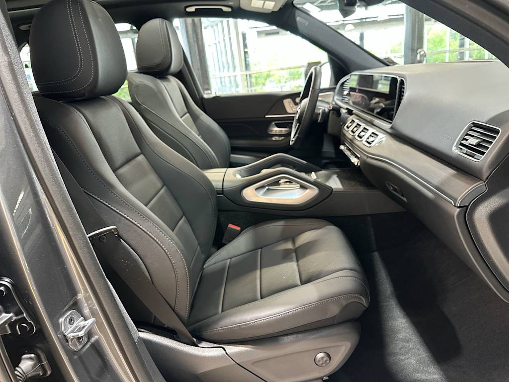 Thumbnail: 2025 Mercedes-Benz GLE - 12