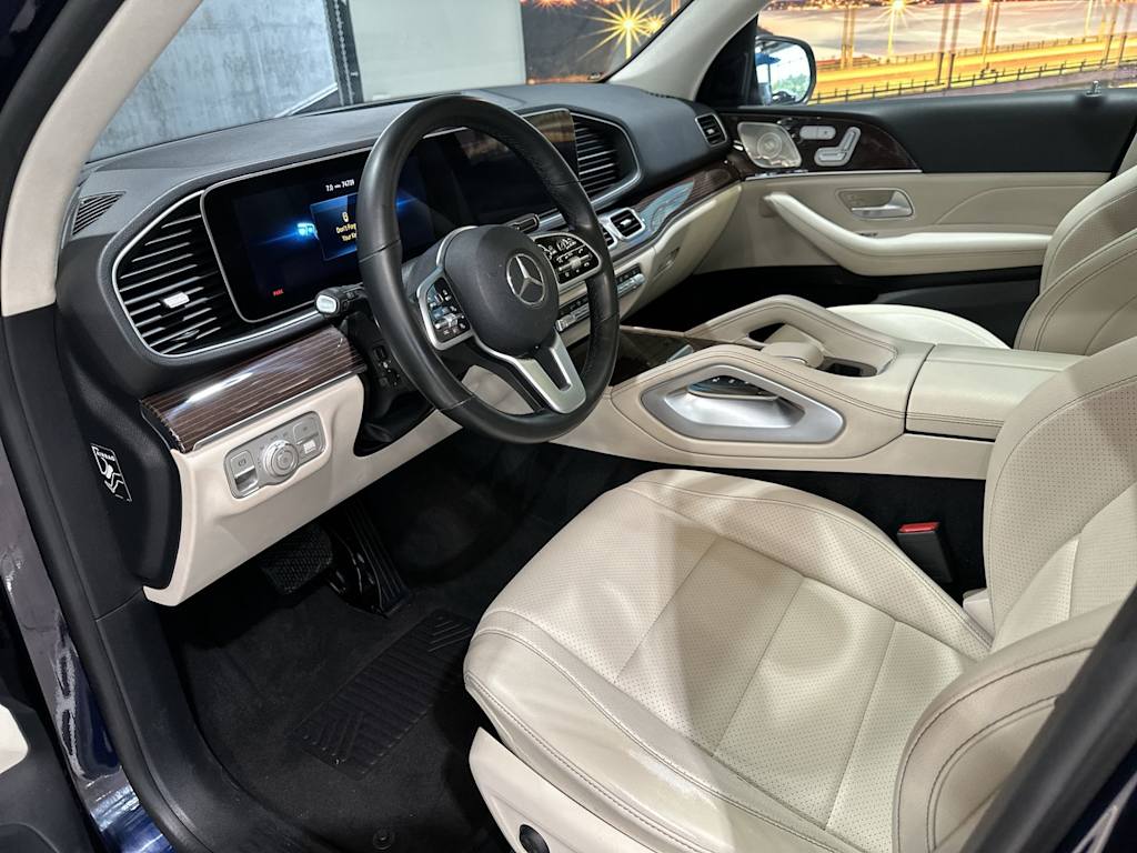Thumbnail: 2021 Mercedes-Benz GLE - 2