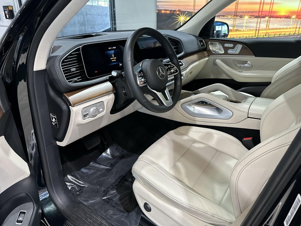 Thumbnail: 2023 Mercedes-Benz GLE - 2