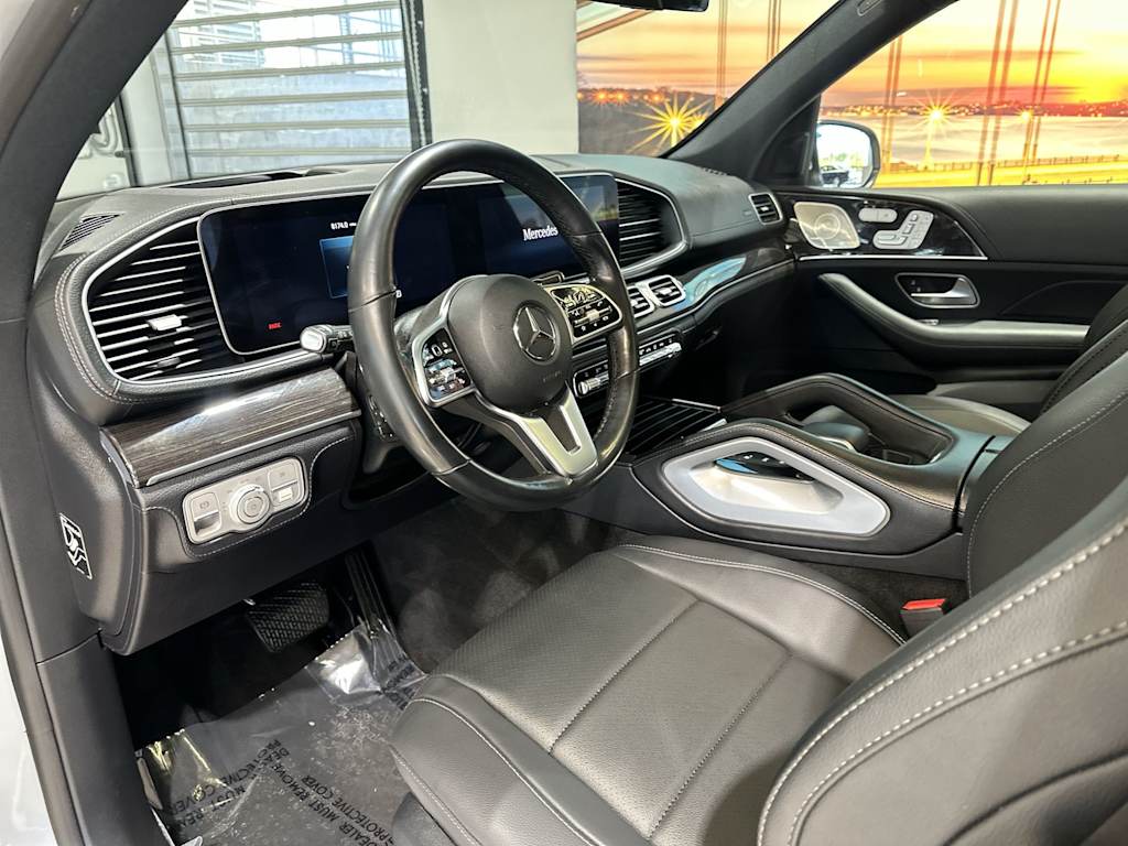 Thumbnail: 2023 Mercedes-Benz GLE - 2