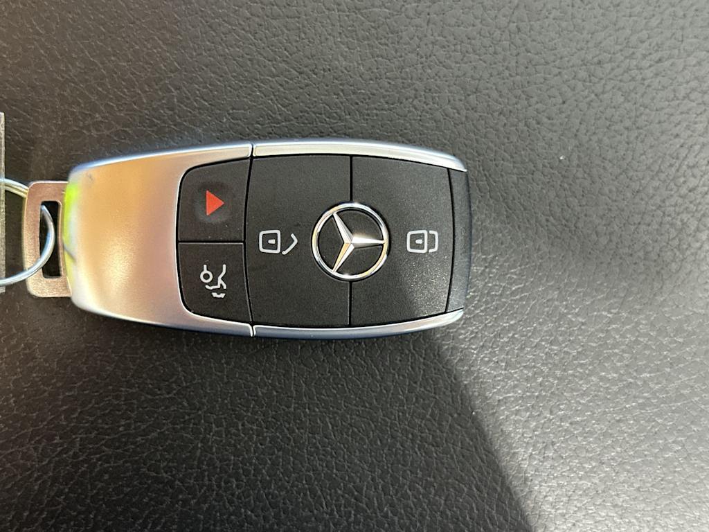 Thumbnail: 2025 Mercedes-Benz GLE - 17