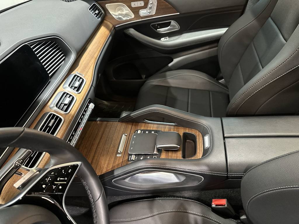 Thumbnail: 2025 Mercedes-Benz GLE - 32