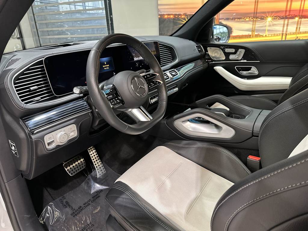 Thumbnail: 2026 Mercedes-Benz GLE - 2