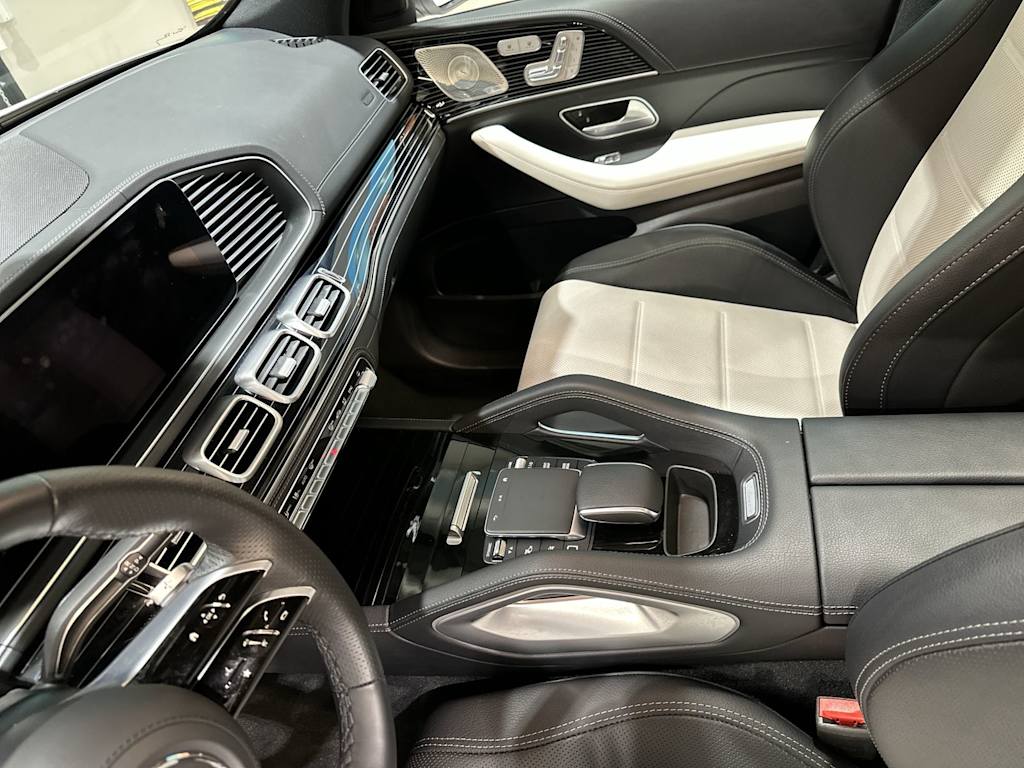 Thumbnail: 2026 Mercedes-Benz GLE - 32