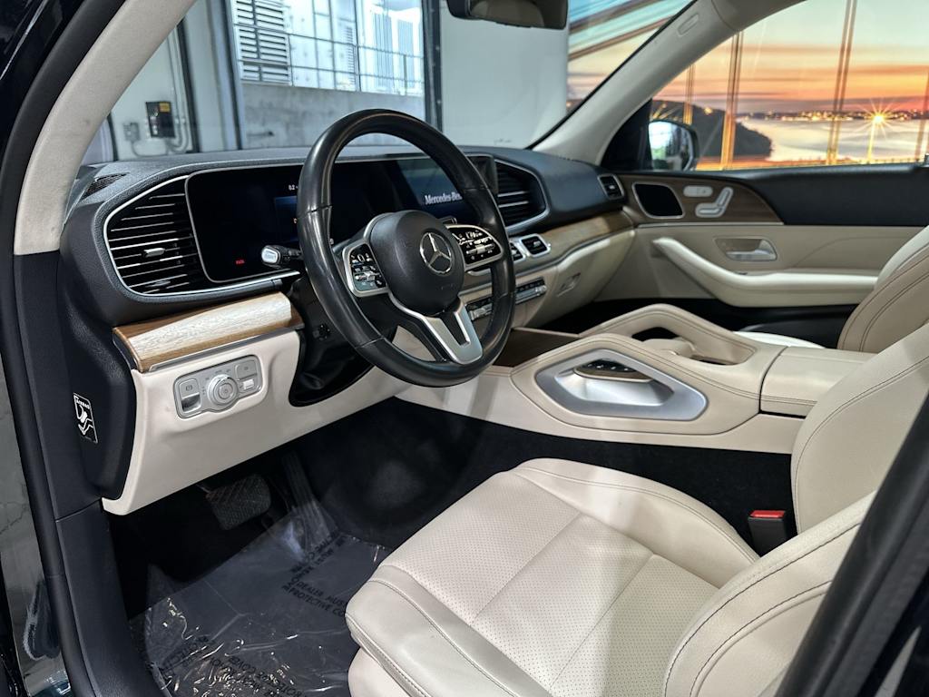 Thumbnail: 2023 Mercedes-Benz GLE - 2