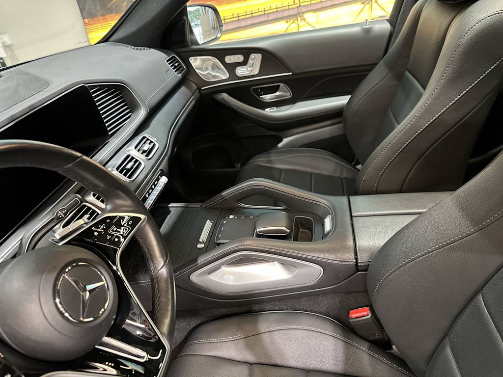 Thumbnail: 2025 Mercedes-Benz GLE - 32