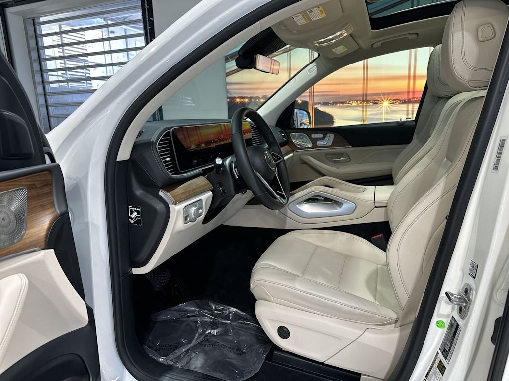 Thumbnail: 2024 Mercedes-Benz GLS - 11