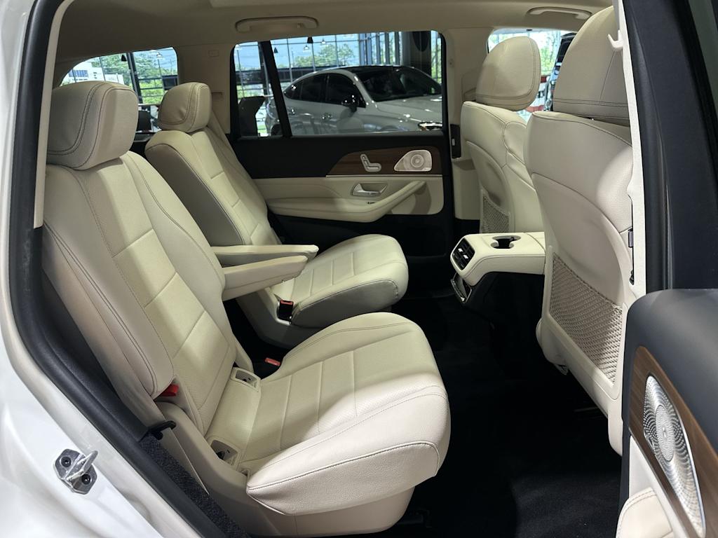 Thumbnail: 2024 Mercedes-Benz GLS - 31