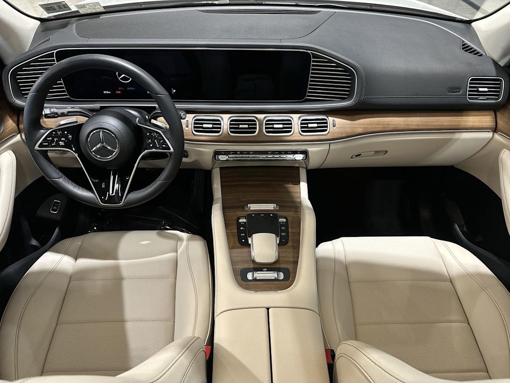 Thumbnail: 2024 Mercedes-Benz GLS - 2