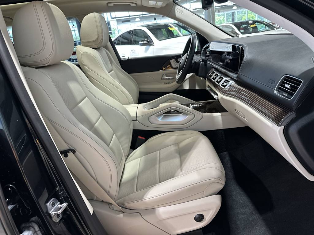 Thumbnail: 2023 Mercedes-Benz GLS - 31