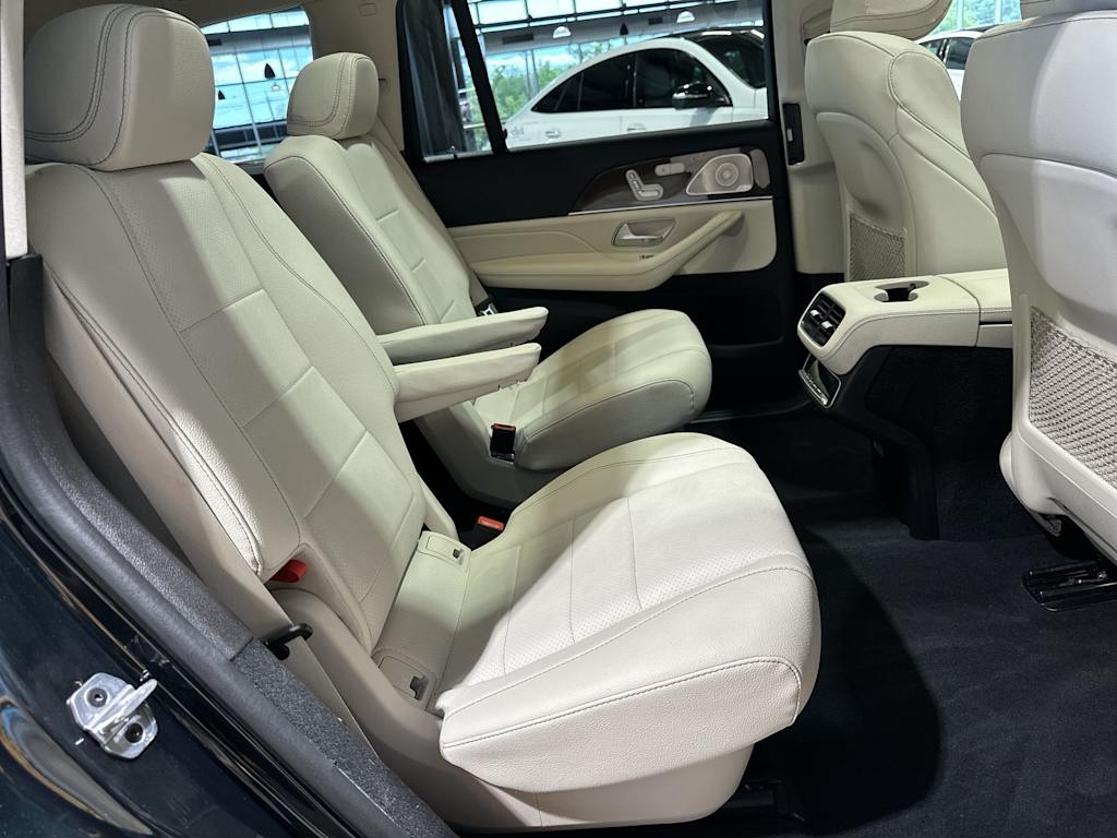Thumbnail: 2023 Mercedes-Benz GLS - 30