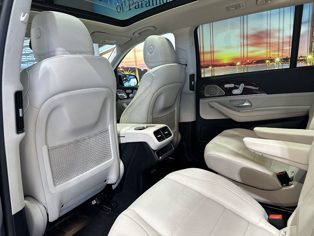 Thumbnail: 2023 Mercedes-Benz GLS - 13
