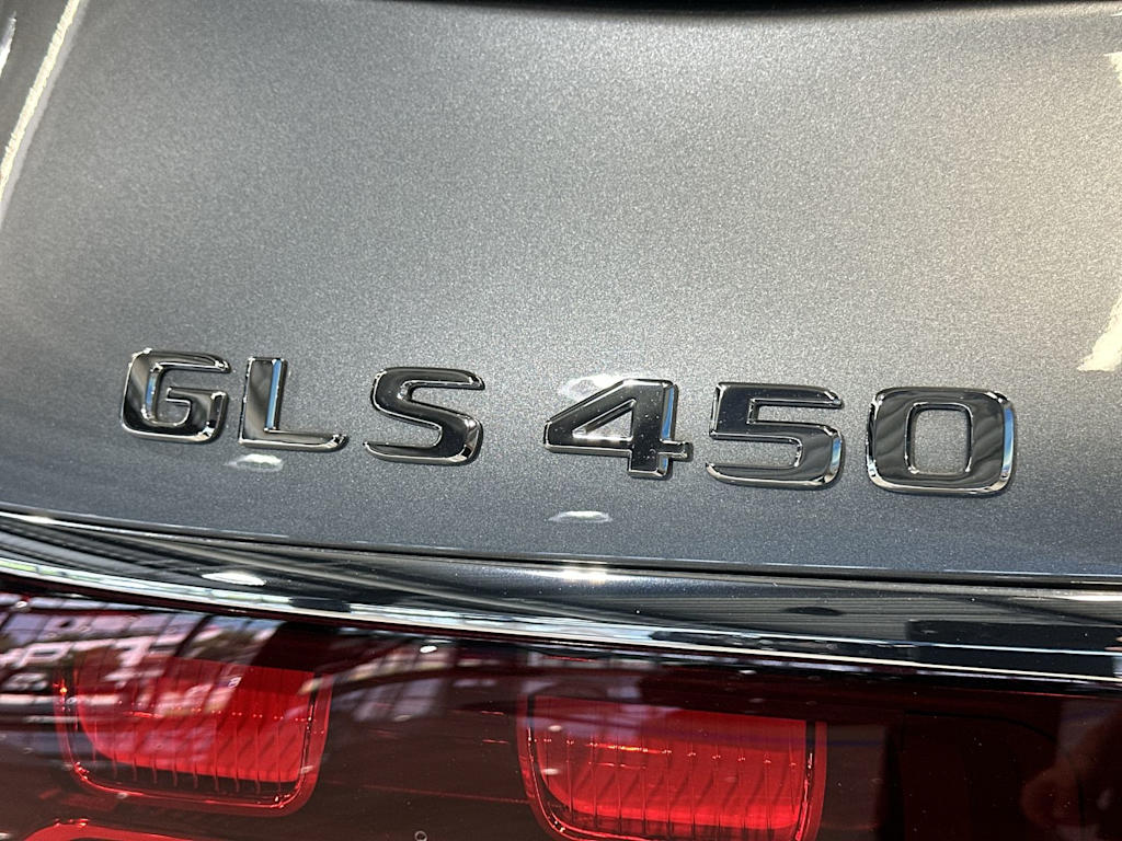Thumbnail: 2026 Mercedes-Benz GLS - 29