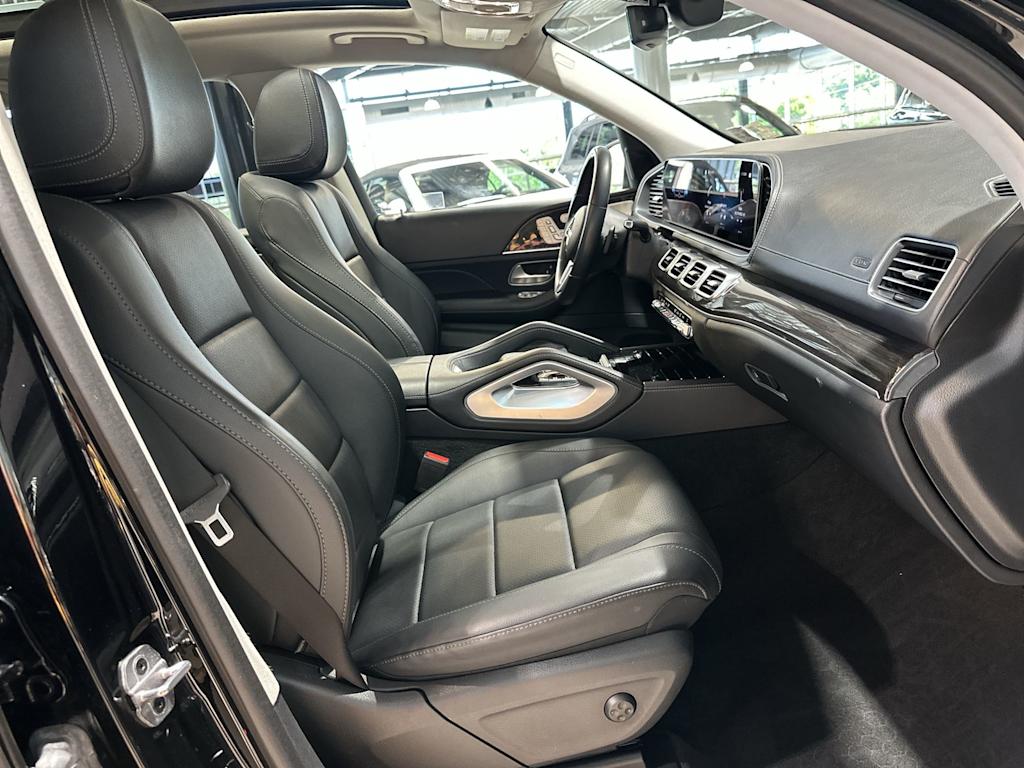 Thumbnail: 2023 Mercedes-Benz GLS - 31