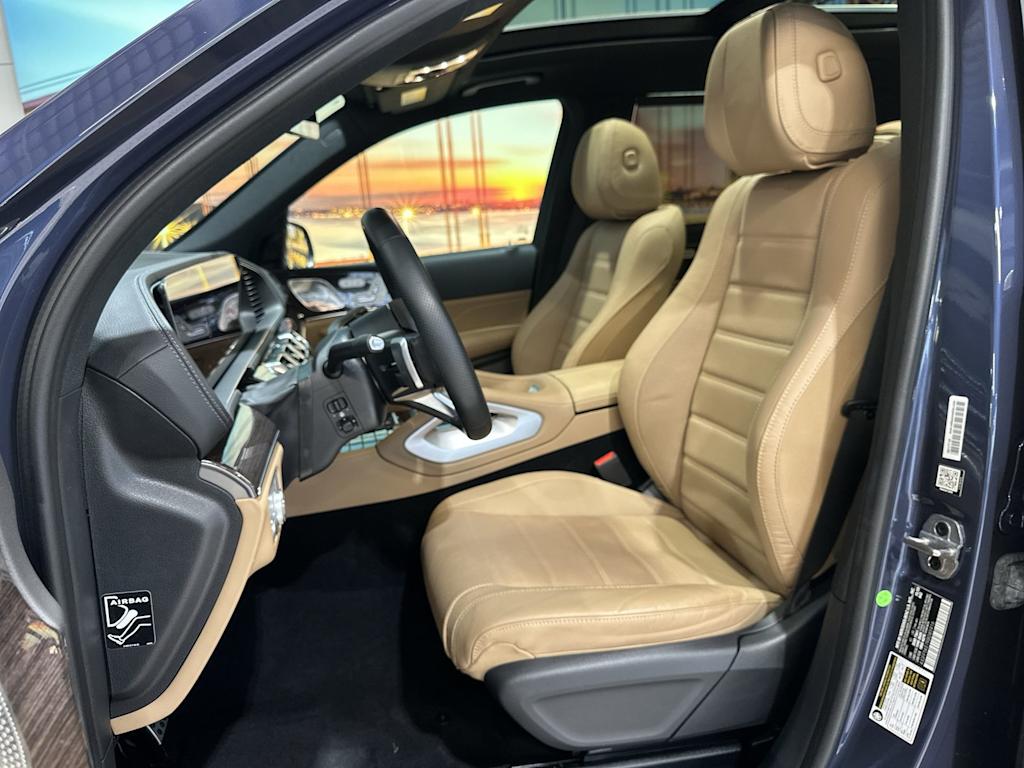 Thumbnail: 2024 Mercedes-Benz GLS - 12