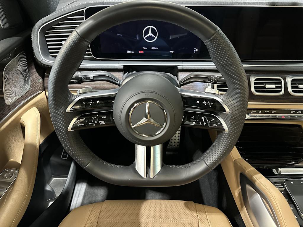 Thumbnail: 2024 Mercedes-Benz GLS - 10