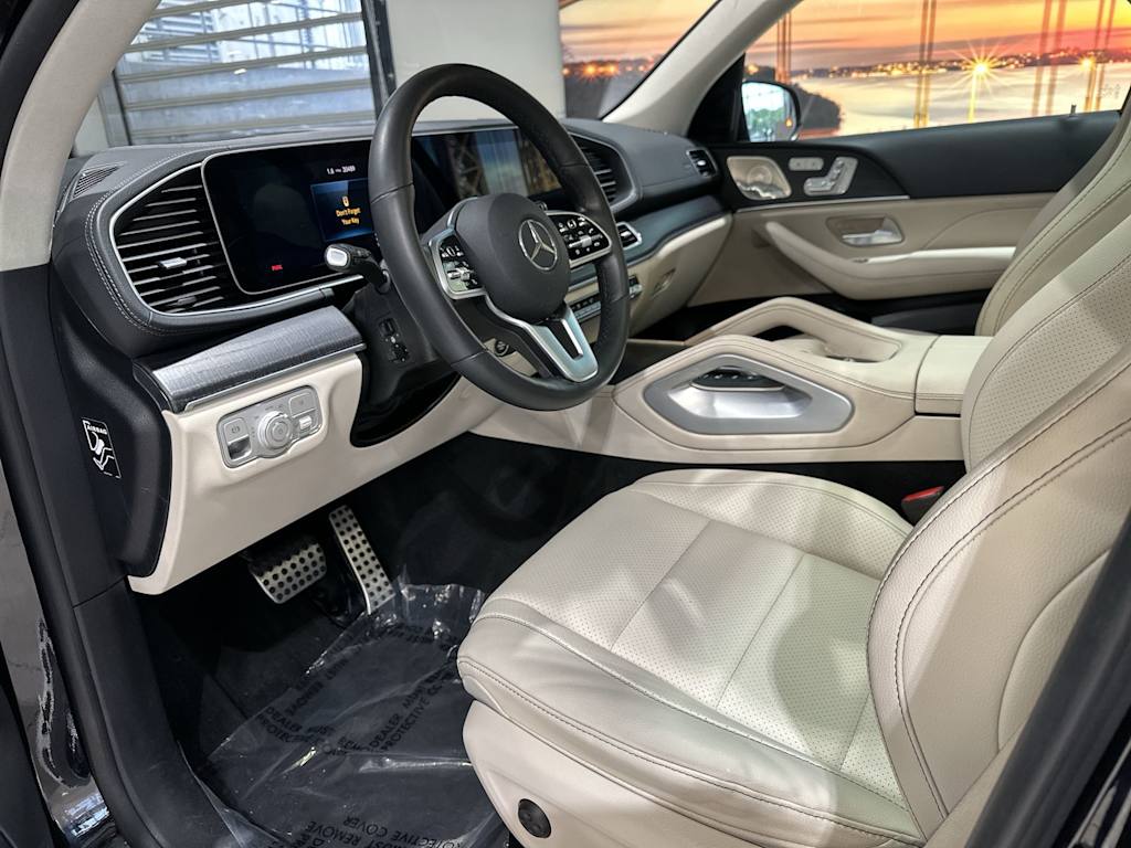Thumbnail: 2022 Mercedes-Benz GLS - 2