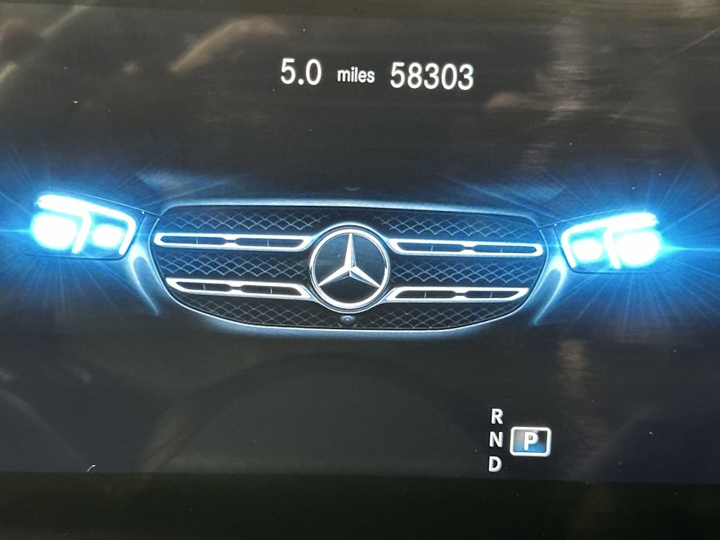 Thumbnail: 2023 Mercedes-Benz GLS - 33