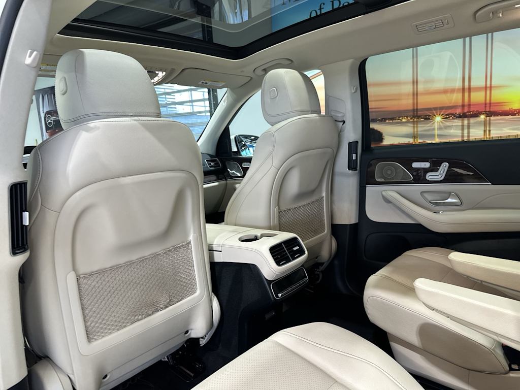 Thumbnail: 2023 Mercedes-Benz GLS - 13