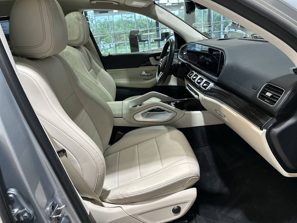 Thumbnail: 2022 Mercedes-Benz GLS - 31