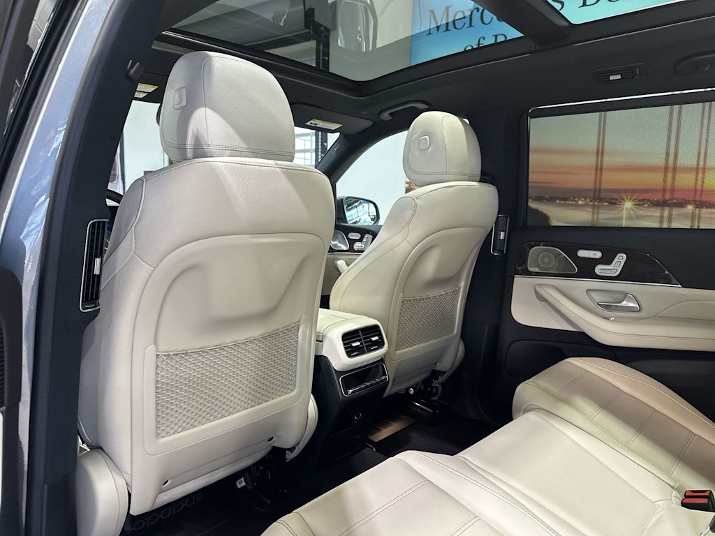 Thumbnail: 2023 Mercedes-Benz GLS - 13